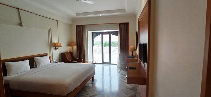 hotel3.jpg